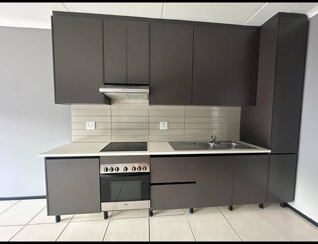 2 BEDROOM APARTMENT FOR SALE IN GREENSTONE HILL